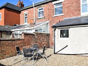Sitting-out-area | Harbour Mews, Lytham St Annes