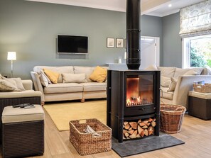 Living area | Redroofs By The Woods - Redroofs Retreats, Forfar