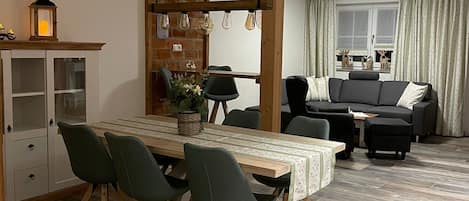 Essecke-Bar- Wohnzimmer