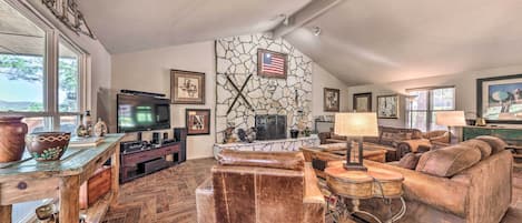 Ruidoso Vacation Rental | 2BR | 1.5BA | 1,428 Sq Ft | Exterior Stairs Required