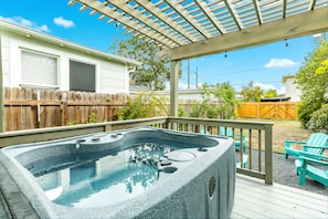 Bain à remous extérieur