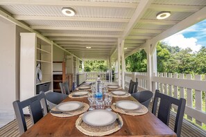 Outdoor dining