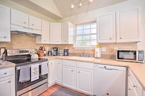 Kitchen | Coffee Maker | Dishwasher | Toaster | Spices