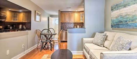 Philadelphia Vacation Rental | 2BR | 1.5BA | Stairs Required | 850 Sq Ft