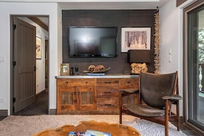 Bridge Street Lodge 2 bedroom living room