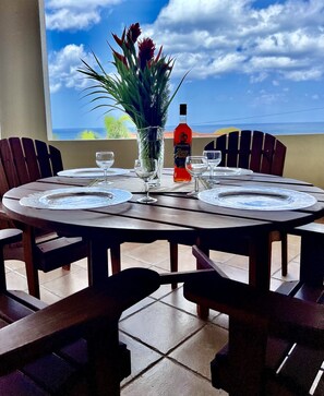 Upstairs veranda with sea views