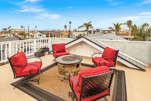 Rooftop Propane firepit seating area