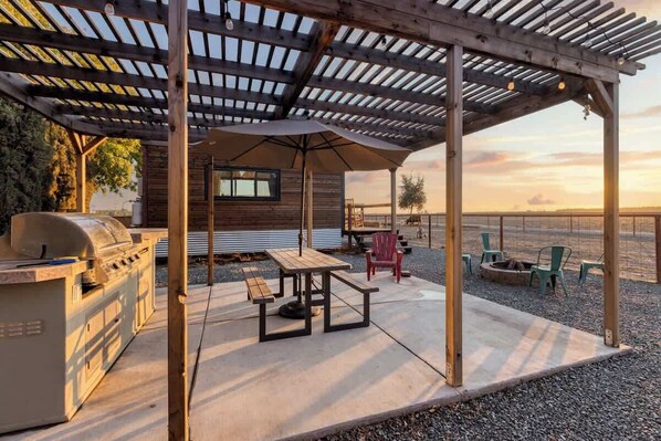 Shared fire pit and bbq/picnic area.