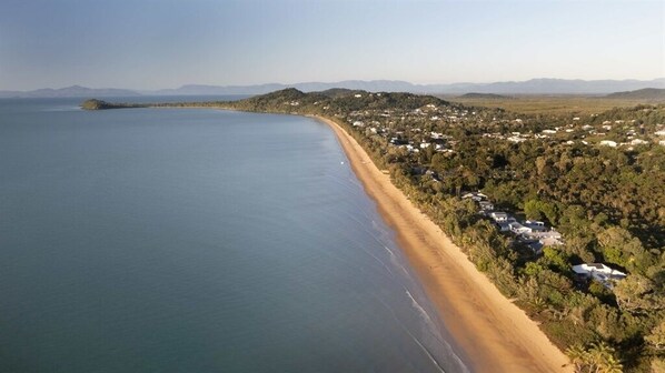 Latitude 17 - Aerial View of South Mission Beach