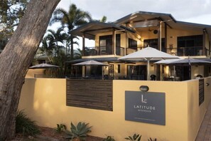 Latitude 17 