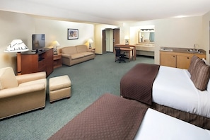Unit with 2 Queen beds
