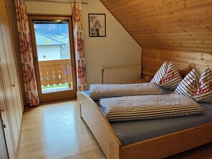Schlafzimmer 3