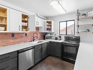Kitchen 1
