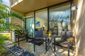 Enjoy morning coffee and meals on the lanai