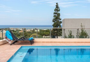 Building Exterior, Outdoor, Pool, Scenic View