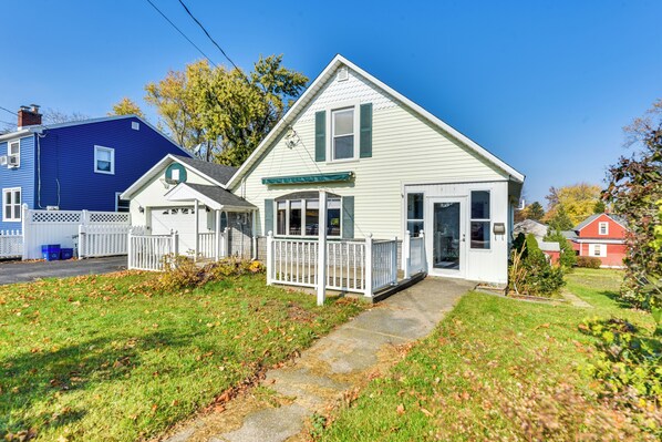 Lewiston Vacation Rental | 2BR | 2BA | Step-Free Entry | 1,700 Sq Ft