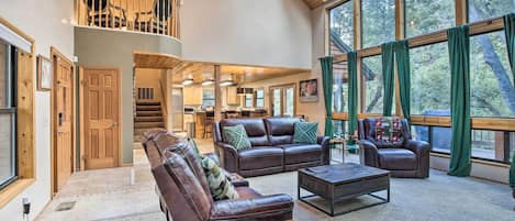 Pine Mountain Club Vacation Rental | 4BR | 3BA | Access Only By Stairs