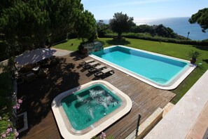 Amazing Portuguese Villa | Villa Heroine | 6 Bedrooms | Stunning Position on the Cliffs above a Beach | Albufeira