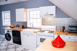Kitchen (2)