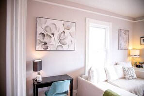 Living Room (4)