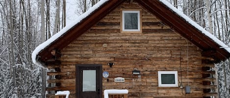 Caribou Cottage during the winter