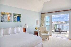 Unit with 1 King bed