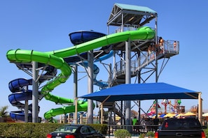 Typhoon Texas Waterpark
