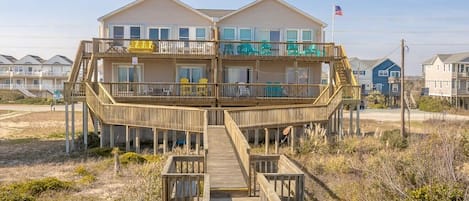 Following the Son Oceanfront Exterior