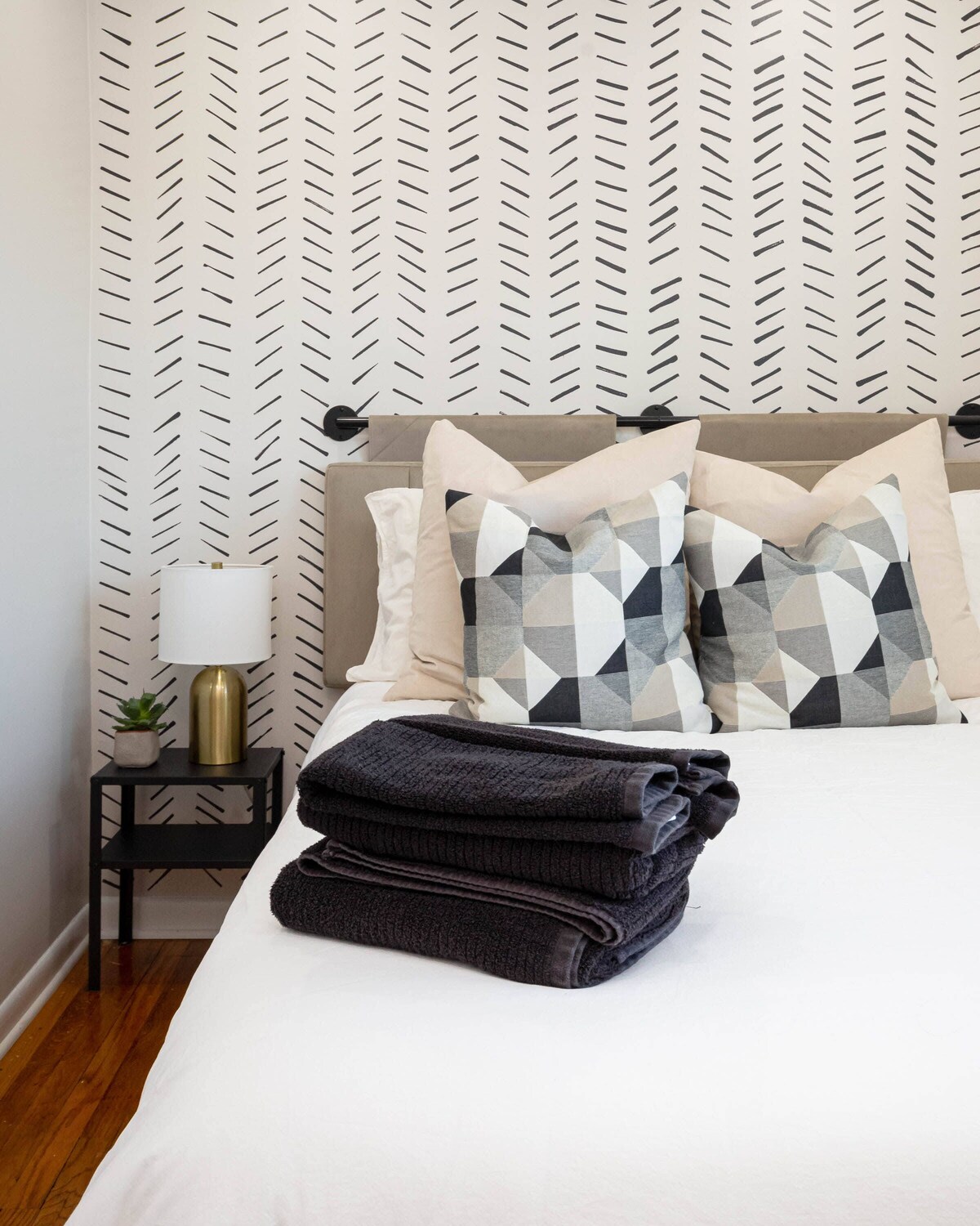 Bright&Comfy 2bed/1ba in quiet White Plains duplex