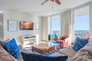 Caribe Resort C413 Living Room