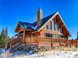 The huge floor-to-ceiling windows face the Mosquito Range for great views all over the house!