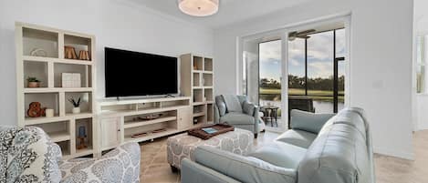 Beautiful Views from this Bright Condo
65 inch smart tv for streaming