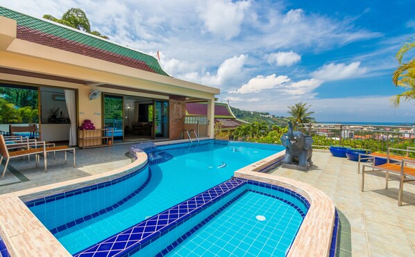 Private Infinity pool