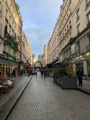 La rue piétonne Montorgueil.