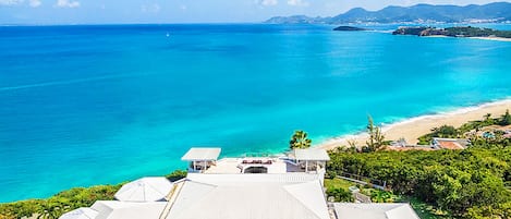 180° view on the Caribbean sea and Anguilla Island