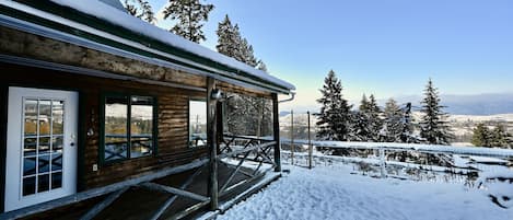 Cozy suite attached to a historic barn with sweeping mountain and valley views