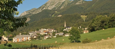 vue de st leger l'été
