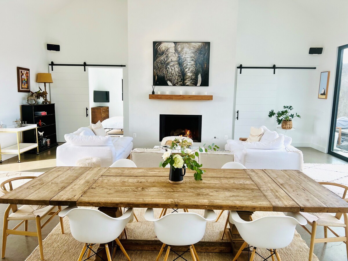 FAB MODERN BARN w/heated pool, views & 21+ acres – close to UVA & Vineyards!