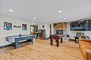 Spielezimmer