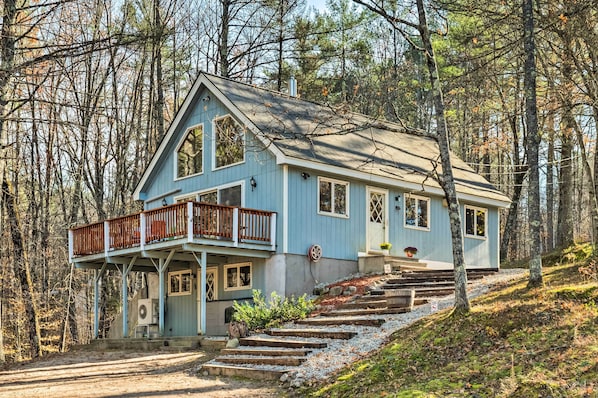 Conway Vacation Rental | 3BR | 2BA | 2,000 Sq Ft | Stairs Required to Enter