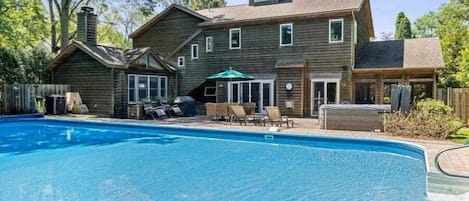 30x50 Private Heated Pool! With Six Chaise Loungers!