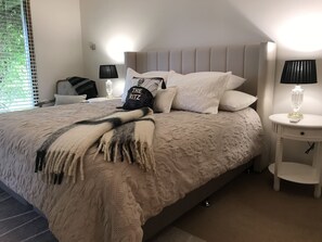 King Size bed in Master Bedroom. Luxe Linens, views to the Valley below.