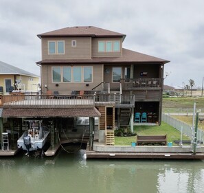 Gumina Paradise in Dolphin Point Waterfront near the ICW