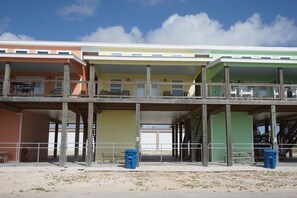 Buena Vista Court 3 - Yellow Unit