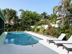 Pool- Lounge Chairs-Outdoor Gas Grill & Utensils- Screened Porch