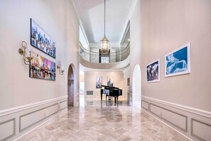 Foyer + Piano