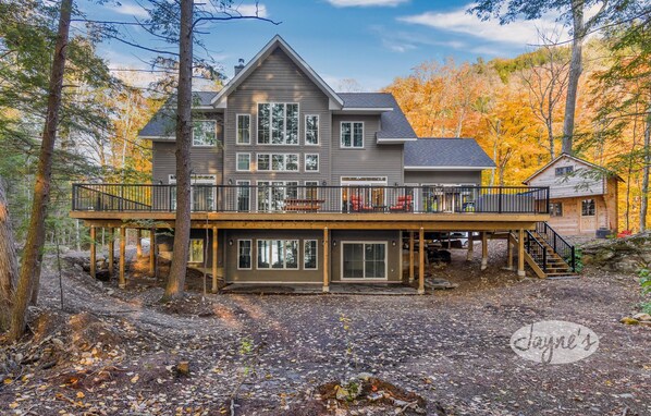 Cottage - Lake Side