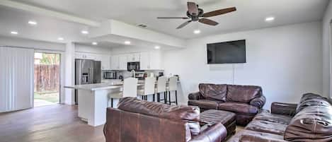Bakersfield Vacation Rental | 3BR | 2.5BA | Stairs Required | 1,234 Sq Ft