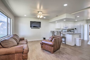 Living Room | Smart TV | Free WiFi