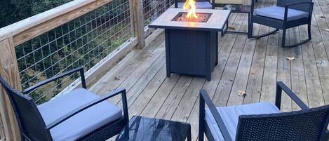 Firetable with seating for four and propane grill